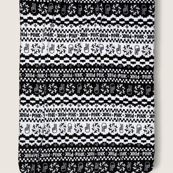 VS PINK SHERPA BLANKET - Picture 6 of 11